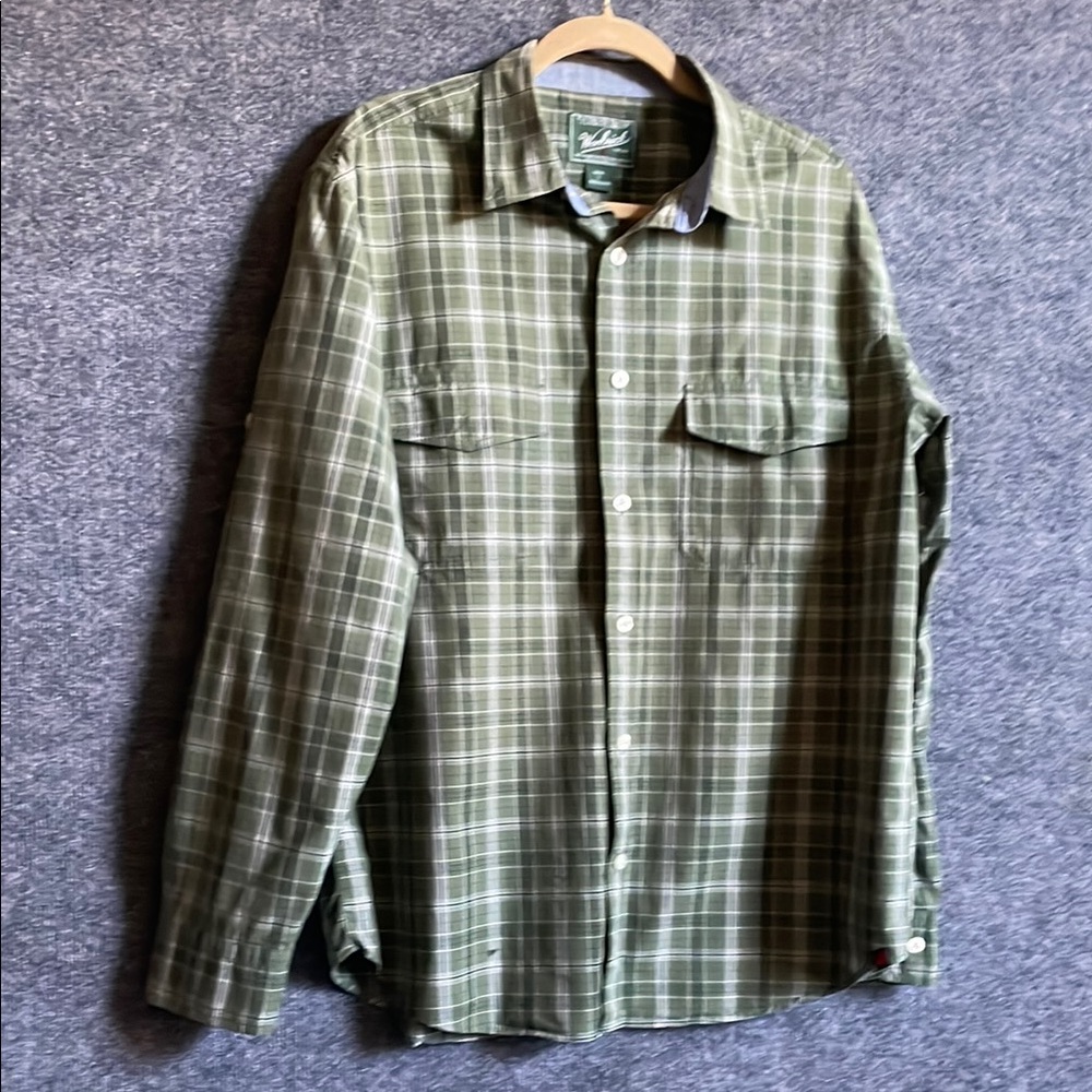 Woolrich Green Plaid Casual Button Down Long Sleeve Shirt